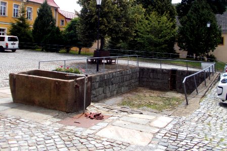 2017_Wilthen_historisches_Pferdebad_im_Gutshof
