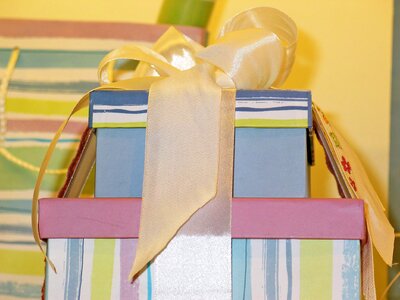 Wrapping paper made give