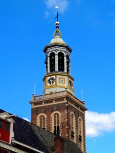 20150909_Torenspits_Nieuwe_Toren_gezien_vanaf_de_Botermarkt_Kampen
