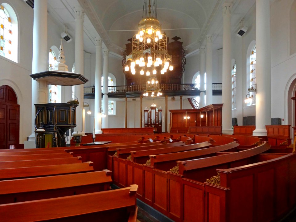 20150917_Kerk_Farmsum_interieur