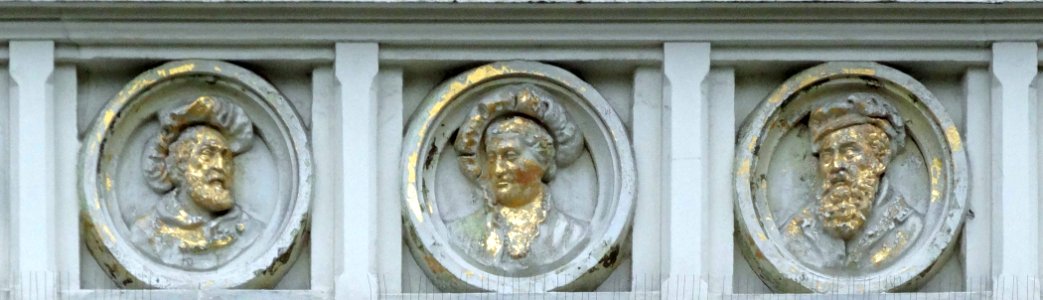 20150917_Medaillons2_Ubbo_Emmiussingel_35_Groningen
