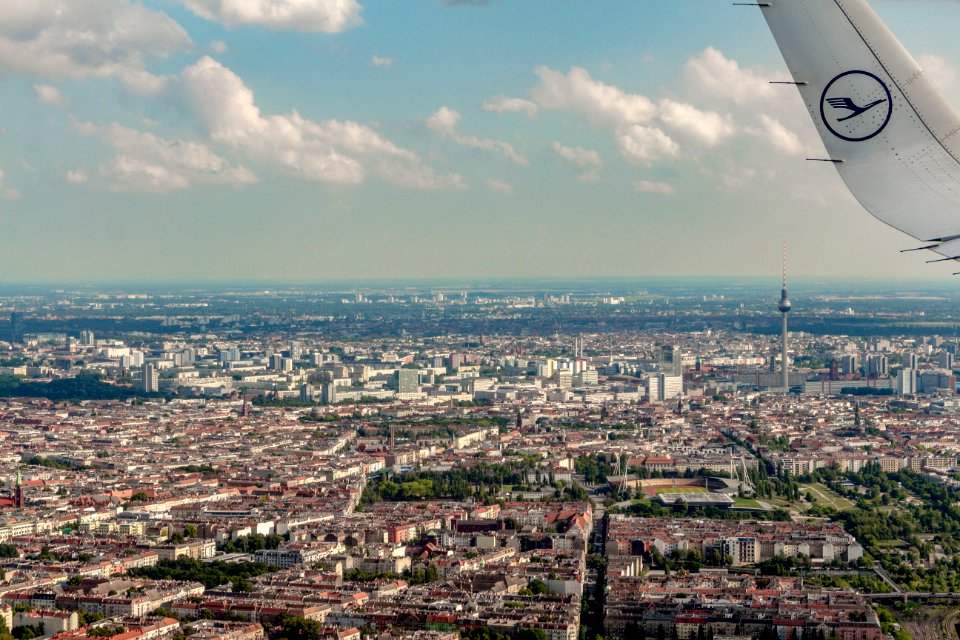 20150721_Berlin-Blick_vom_Prenzlauer_Berg_bis_Gropiusstadt_IMG_8868_by_sebaso
