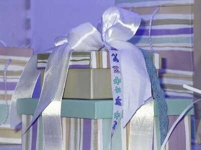 Wrapping paper made give