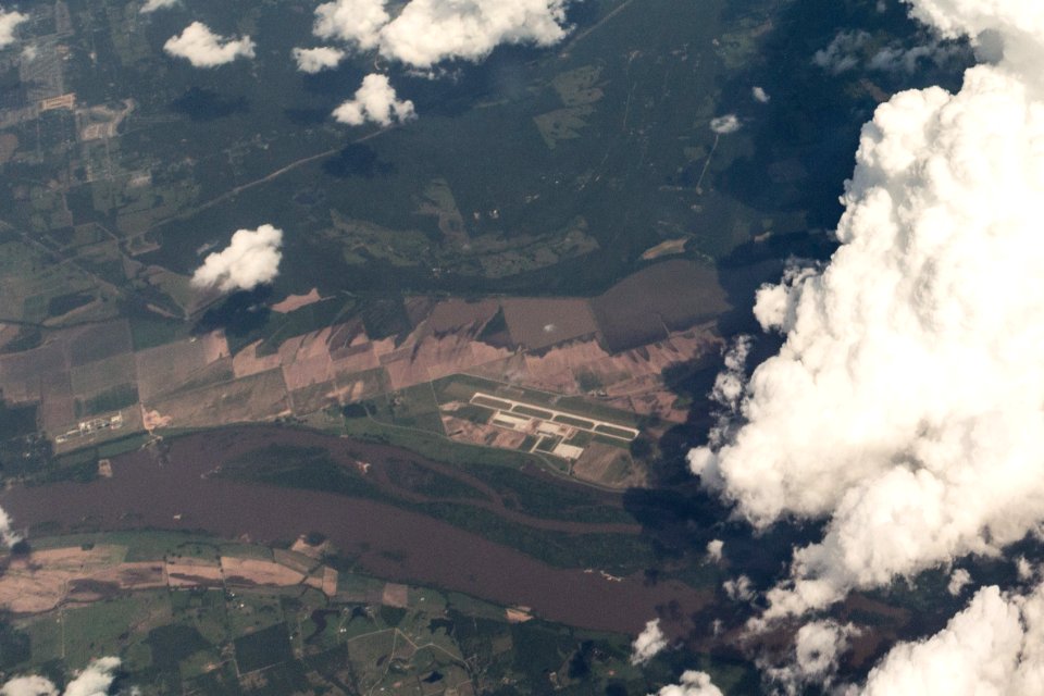 20150714_Conway_Airport_at_Cantrell_Field_IMG_6421_by_sebaso