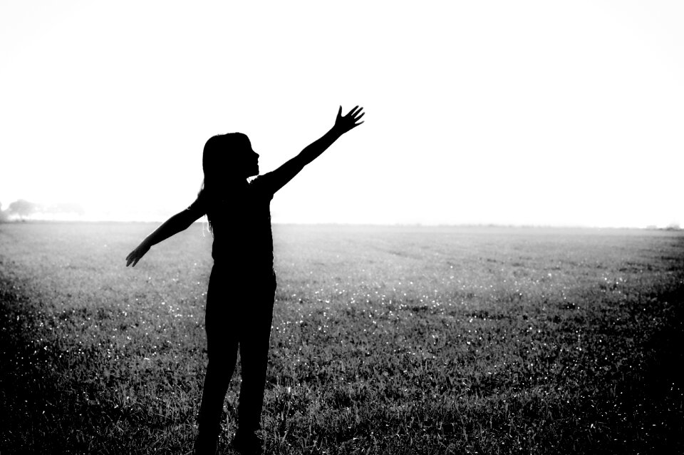 Playful sunny black and white background