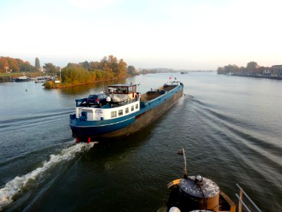 20151027_De_Neptunus_vanaf_Stadsbrug_Kampen