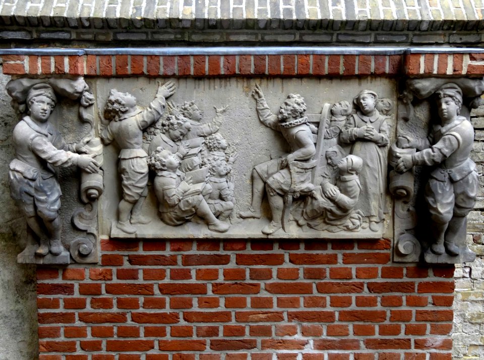 20150919_Gevelsteen_Weeskinderen_Achter_de_Kerk_Gouda