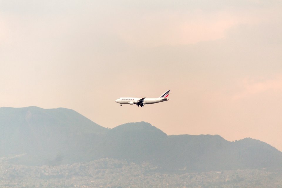 20150719_Air_France_Boeing_747_F-GITJ_MEX_IMG_7400_by_sebaso
