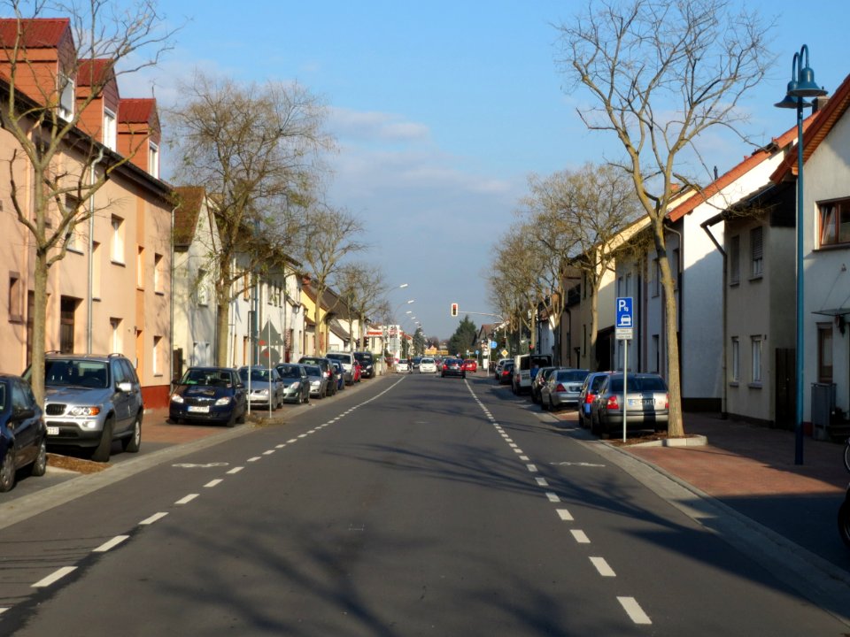 20151215Schwetzinger_Str_Hockenheim1