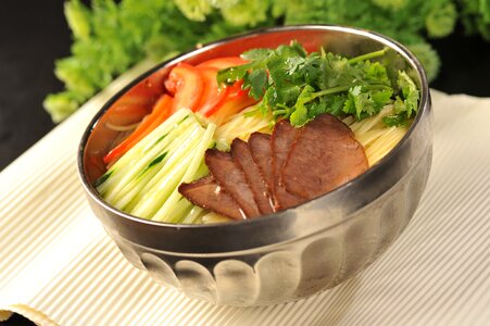 Cucumber noodles tomato