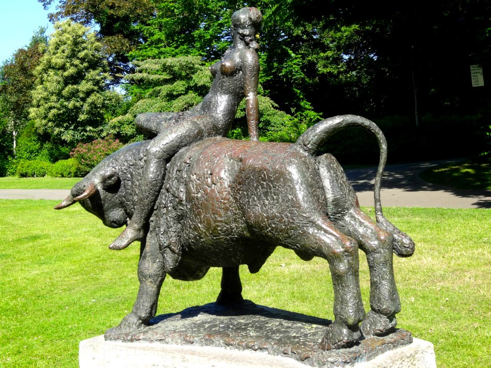 20150630_Europa_en_de_Stier2_(Zeus)_door_Pieter_dHont_Rijsterborgherpark_Deventer