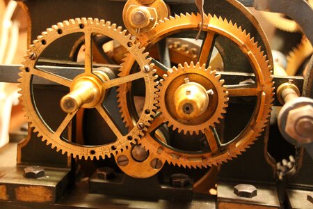 Clock mechanics historically
