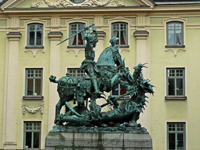 Statue sweden city photo