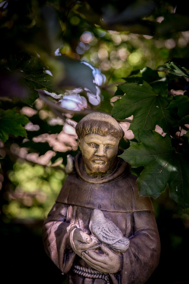 Statue monument abbey
