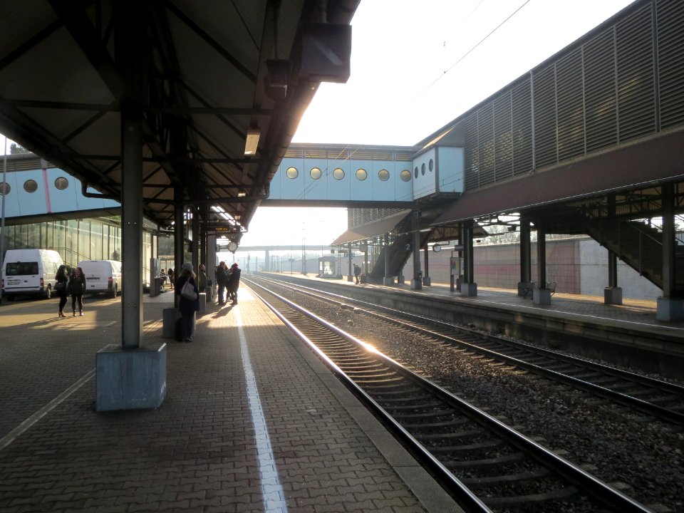 20151228Bahnhof_Hockenheim