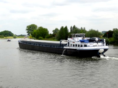 20150624_IJssel1_tussen_Zutphen_en_Deventer
