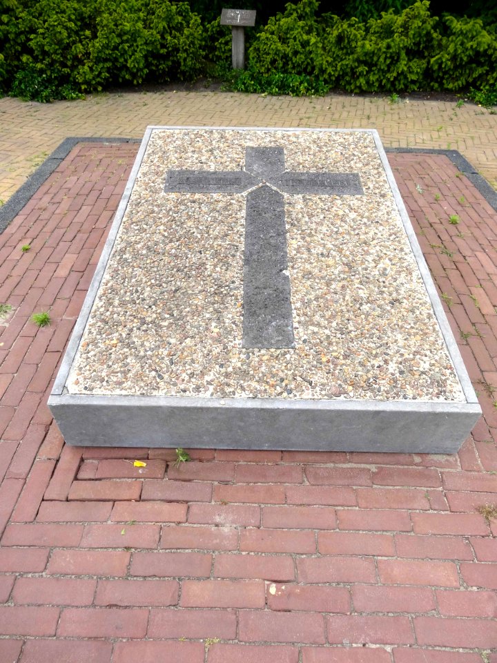 20150617_Monument_IJsselkade_Zutphen