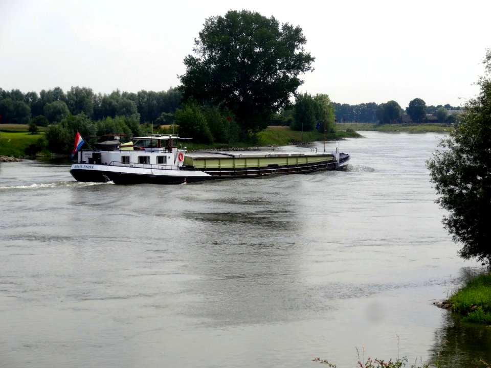20150624_IJssel2_tussen_Zutphen_en_Deventer