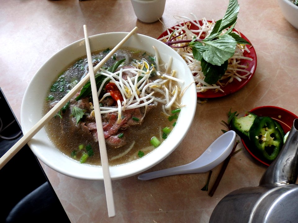 2016.10.14.133502_Noodle_soup_beef_Pho_Bac_Vietnamese_restaurant_Seattle_Washington_USA