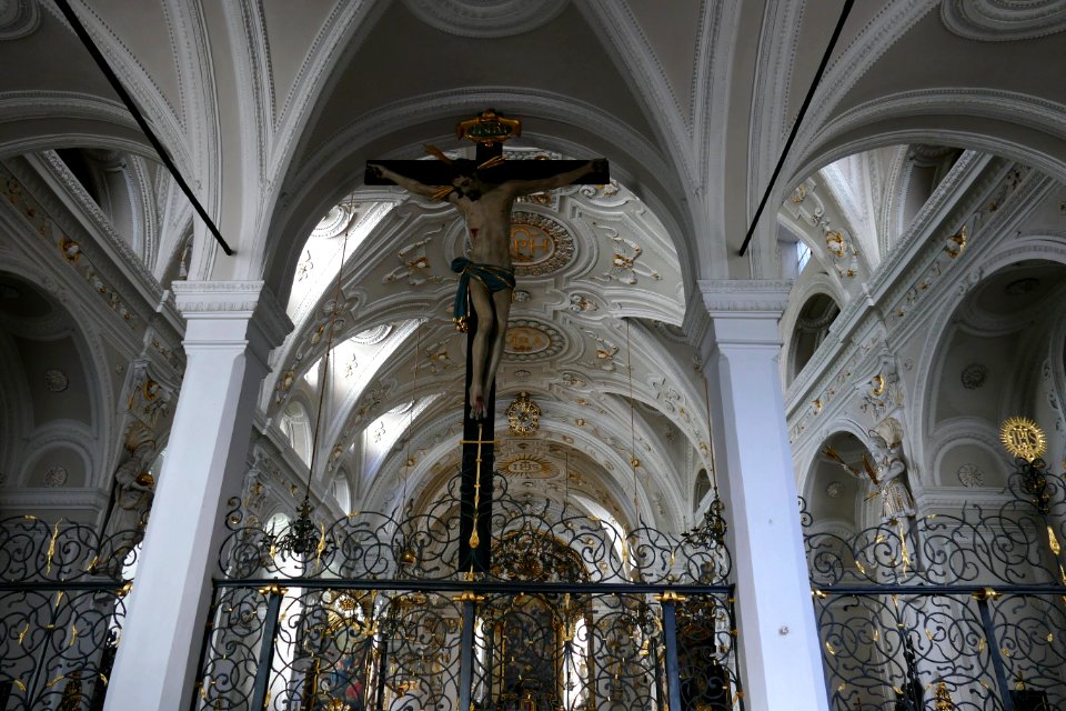 2016.08.18.101737_Interior_Jesuitenkirche_Hall_in_Tirol