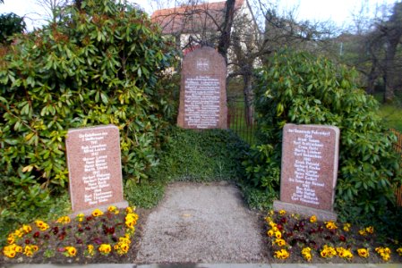 2016_Pohrsdorf_Denkmal_Weltkriege