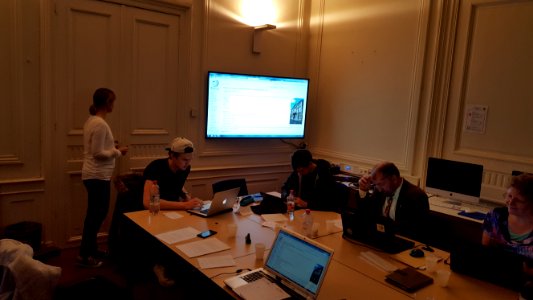 20151106_-_Maastricht_University_-_Autumn_2015_-_meeting_1,_group_2_(2)