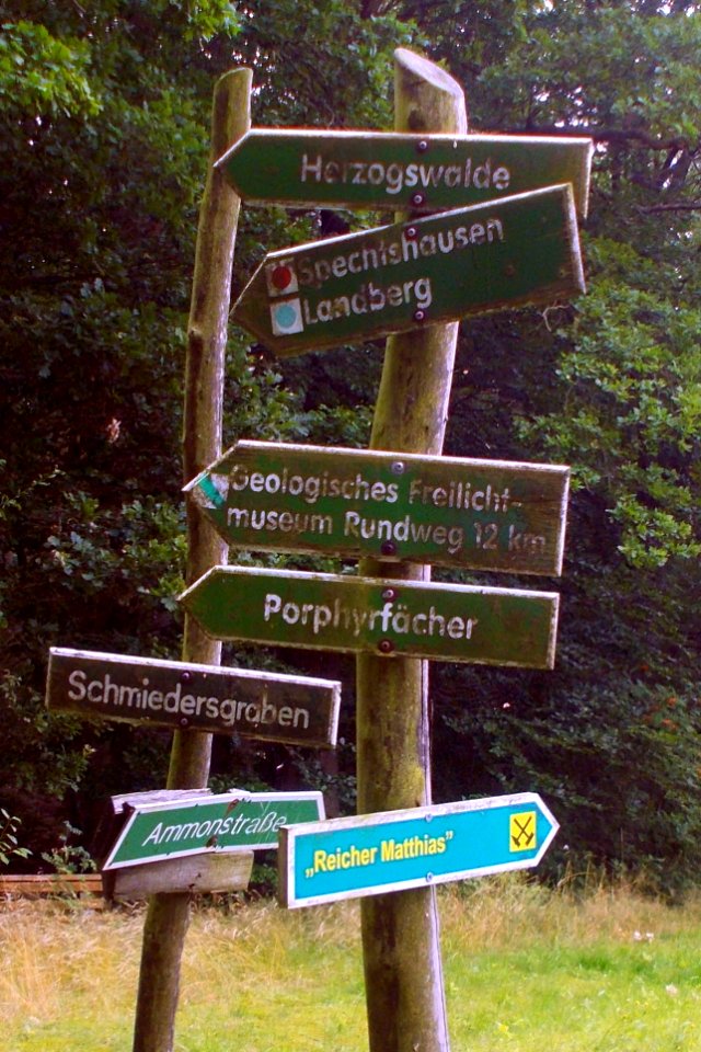 2016_Mohorn_Grund_Wanderwegweiser