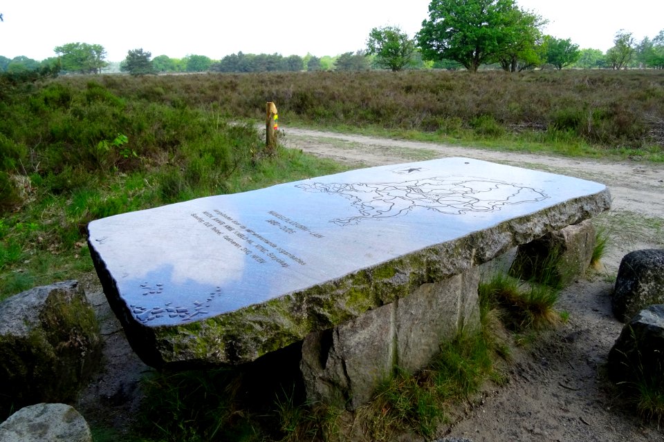 20160526_Monument_lange_afstandspaden_Elspeetsche_Heide