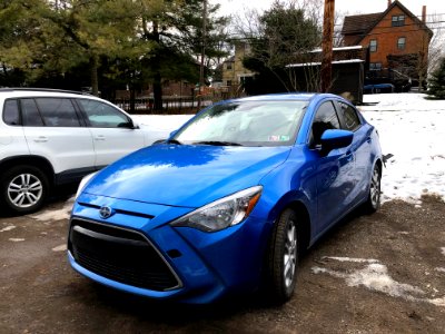 2016_Scion_iA_(blue)_1
