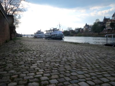 20160410Neckarufer_Heidelberg