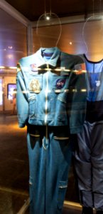 20180706_Scott_Kelly_warm_suit_Johnson_Space_Center