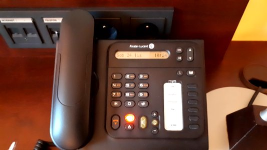 20181124_102442_telephone_in_Golden_Tulip_Warsaw_Centre_Hotel