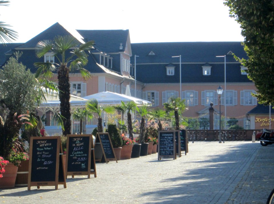 20180819Schlossplatz_Schwetzingen2