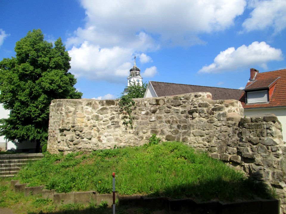 20180511Stadtmauer_Alt-Saarbrücken3