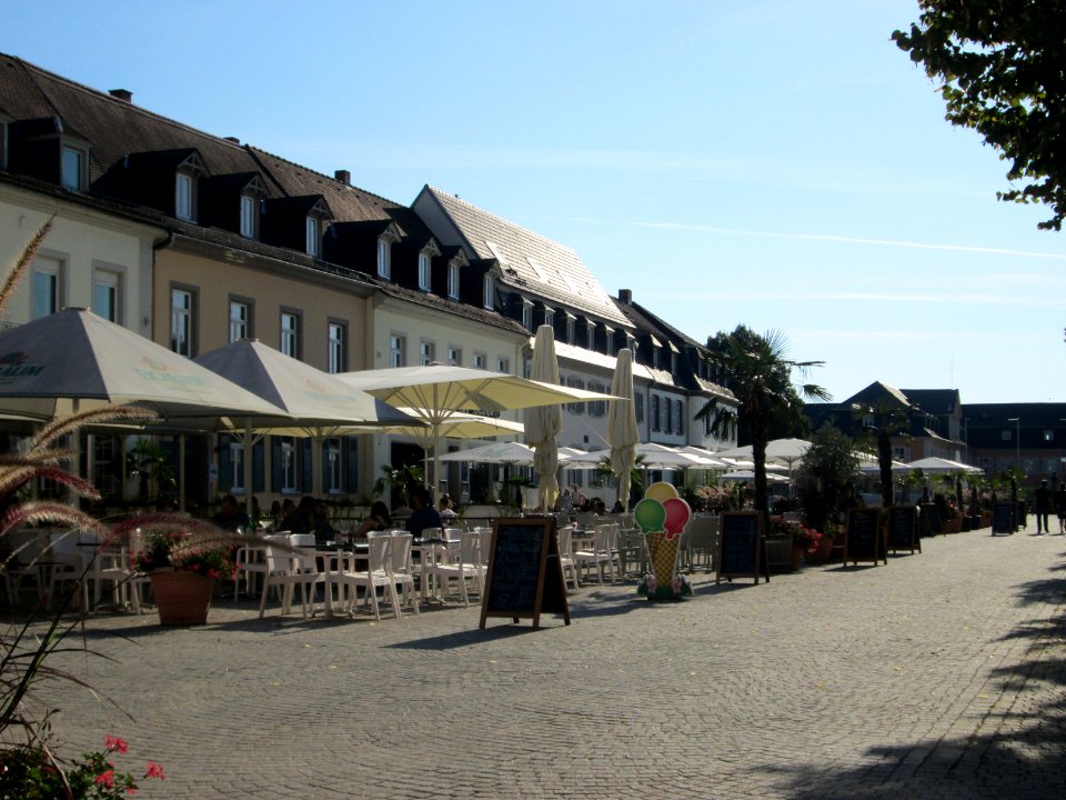 20180819Schlossplatz_Schwetzingen1