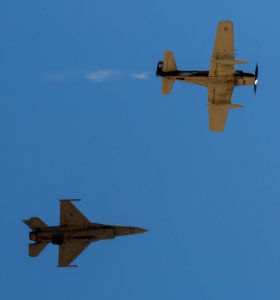 20180512_A-1H_F-16_Formation_Dyess_AFB_Air_Show_2018_9