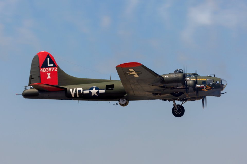 20180512_B-17_Flying_Fortress_Dyess_AFB_Air_Show_2018_5