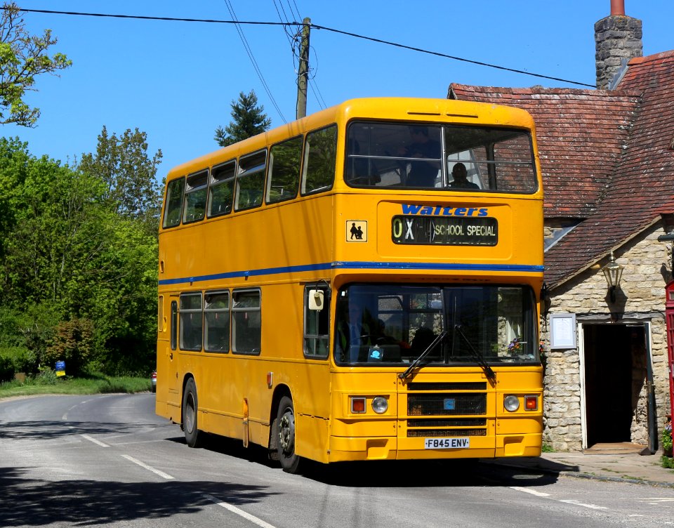 20180505_Walters_Coaches_F845ENV_(cropped)