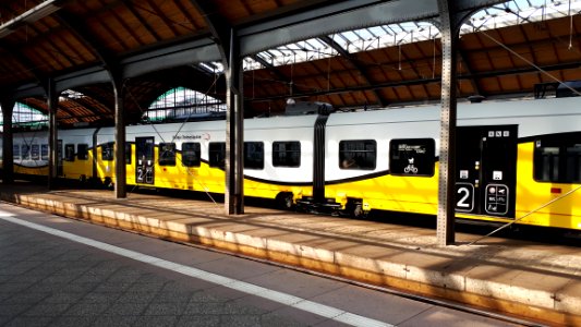 20180908_151843_Rolling_stock_of_Koleje_Dolnośląskie_wroclaw_glowny