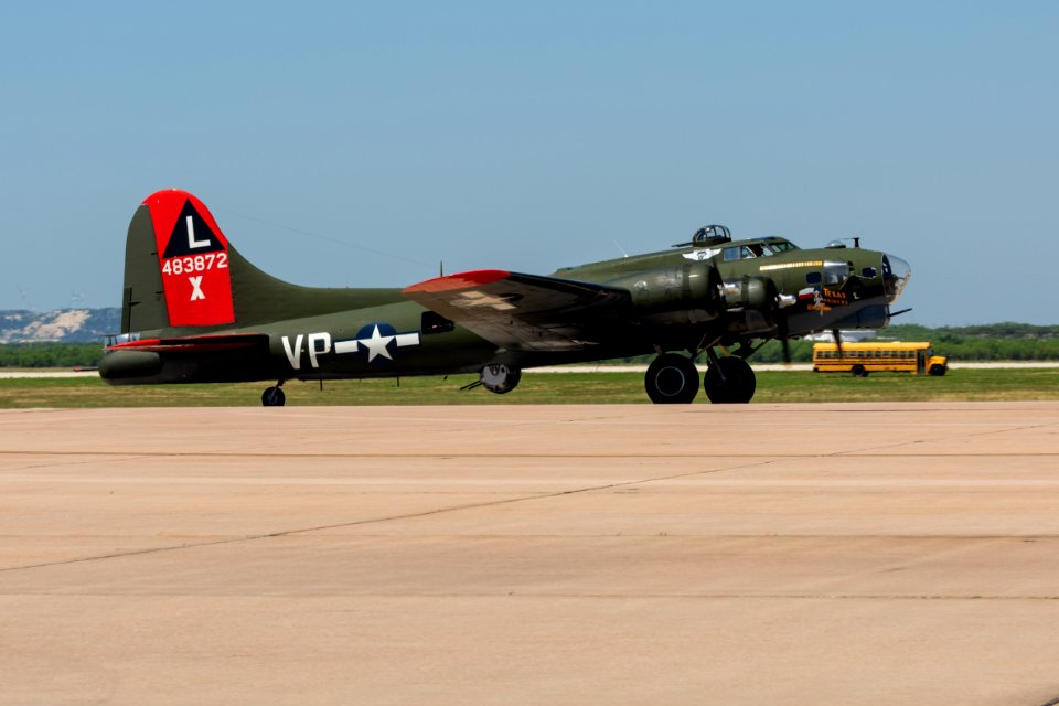 20180512_B-17_Flying_Fortress_Dyess_AFB_Air_Show_2018_3