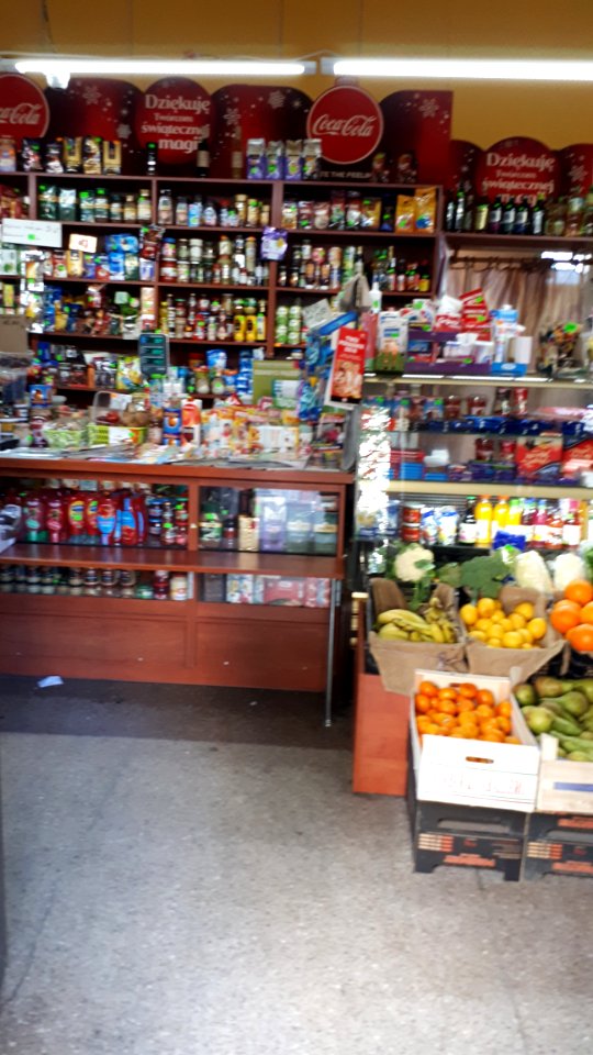 20180522_172041-grocery-store-lodz-poland