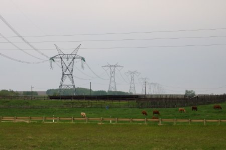 2019-05-30_Western_Alberta_Transmission_Line_from_QE2_southbound_9707