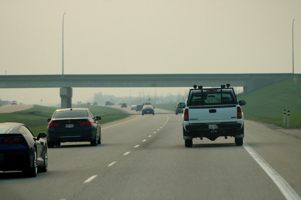 2019-05-30_Yellowhead_Highway_at_Century_Road_exit_(exit_363)_9534