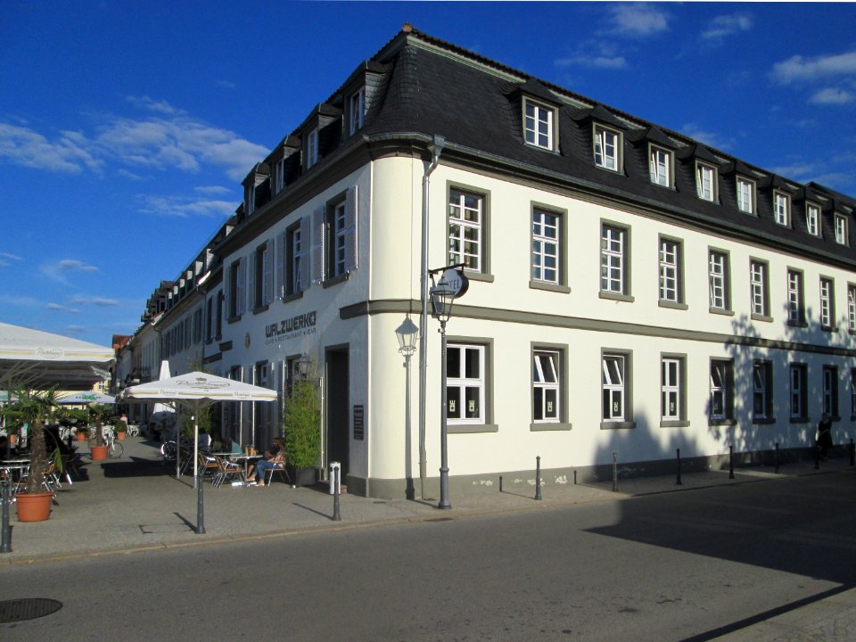 20180901Karlsruher_Straße_1_Schwetzingen