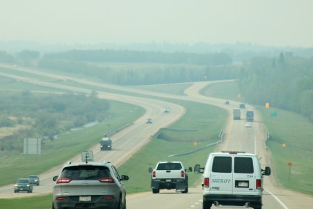2019-05-30_Queen_Elizabeth_II_Highway_approaching_Township_Road_425_near_Ponoka_9624