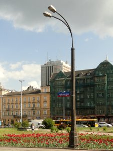 2019_Warszawa_Pasaż_Szymborskiej,_latarnia