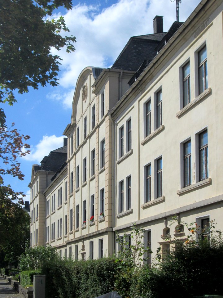 20180908Rubensstraße_66-78_Sankt_Arnual