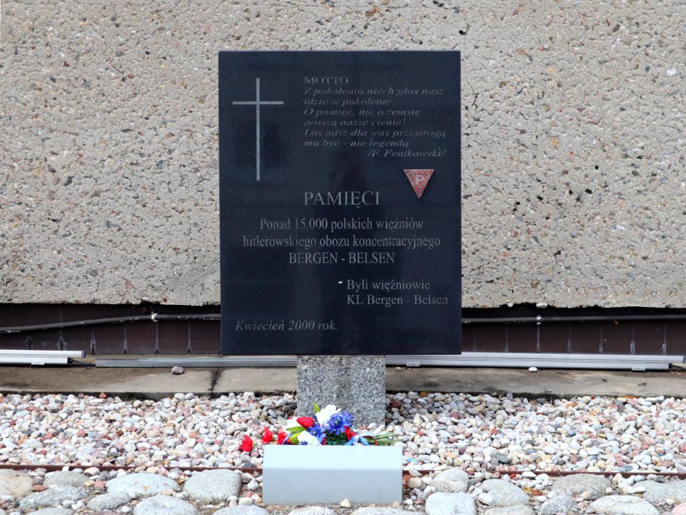 2019_Warszawa_Pawiak,_07