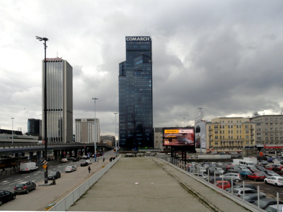 2019_Warszawa_widok_z_platformy_przy_Varso