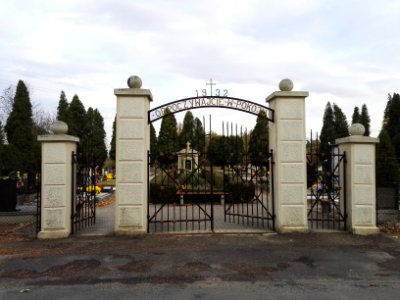 20181030_Hazlach_cemetery_gate